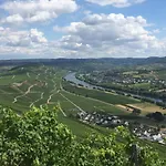 Restaurant Zum Felsenkeller Отель Зорен